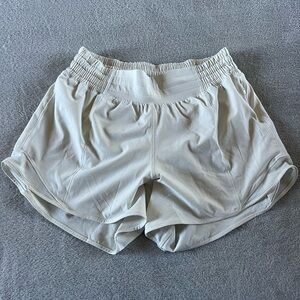 Lululemon Hotty Hot shorts High-Rise Lined 4” Shorts Color Bone